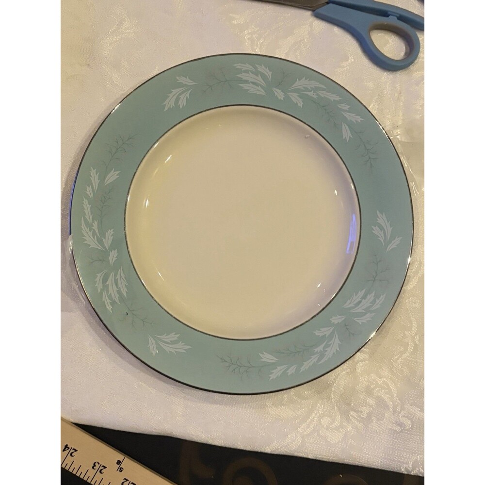Homer Laughlin Cavalier Eggshell Romance - Bread Plate 7 1/4"